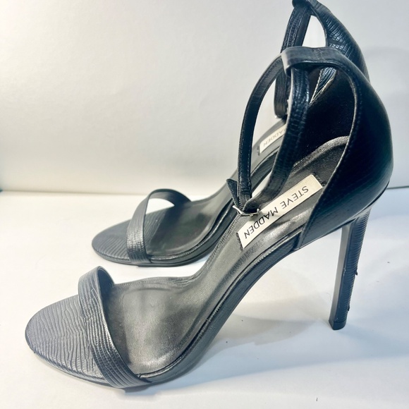 Steve Madden black Ankle Strap Heel - Picture 10 of 11